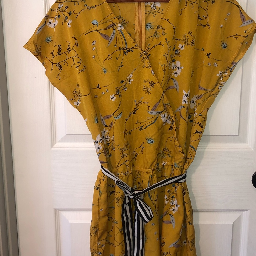 Piper & Scoot yellow floral jumpsuit - Picture 5 of 5